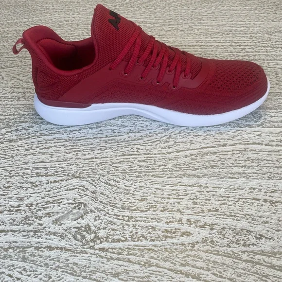 🔥 APL Men's TechLoom Tracer NWT